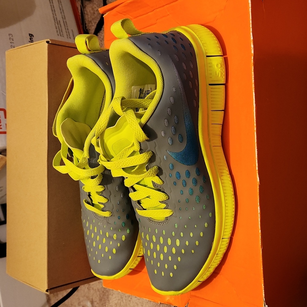 Womens shoes
